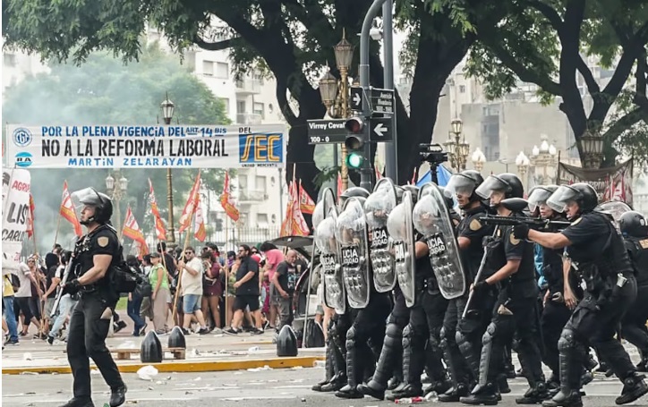Brasil pode se tornar destino natural para argentinos diante da diferença salarial e estabilidade econômica