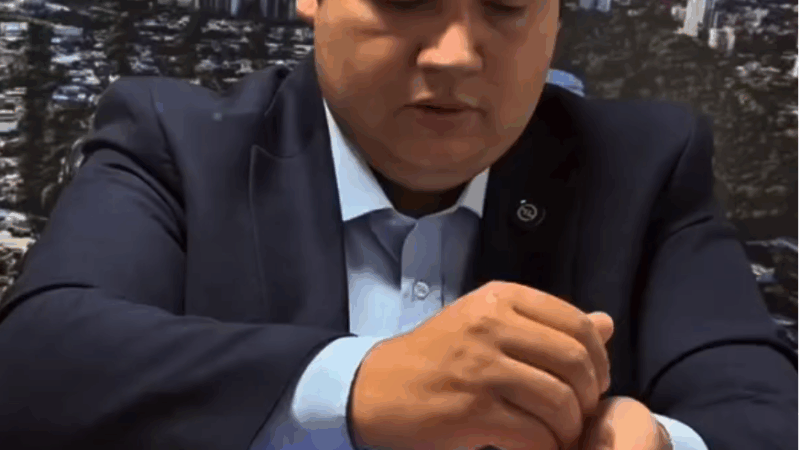 Mesmo sem lavar as mãos como Pôncio Pilatos, o vereador Guilherme Machado acabou assassinando o português