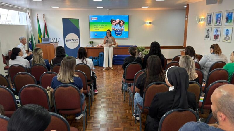 Parceria entre Sinepe/PR e Hospital Pequeno Príncipe reforça capacitação em primeiros socorros nas escolas