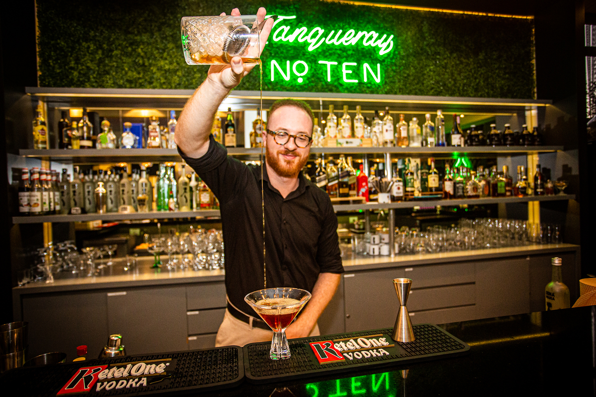 Five Lounge aposta em drinks autorais com assinatura do melhor bartender do Brasil
