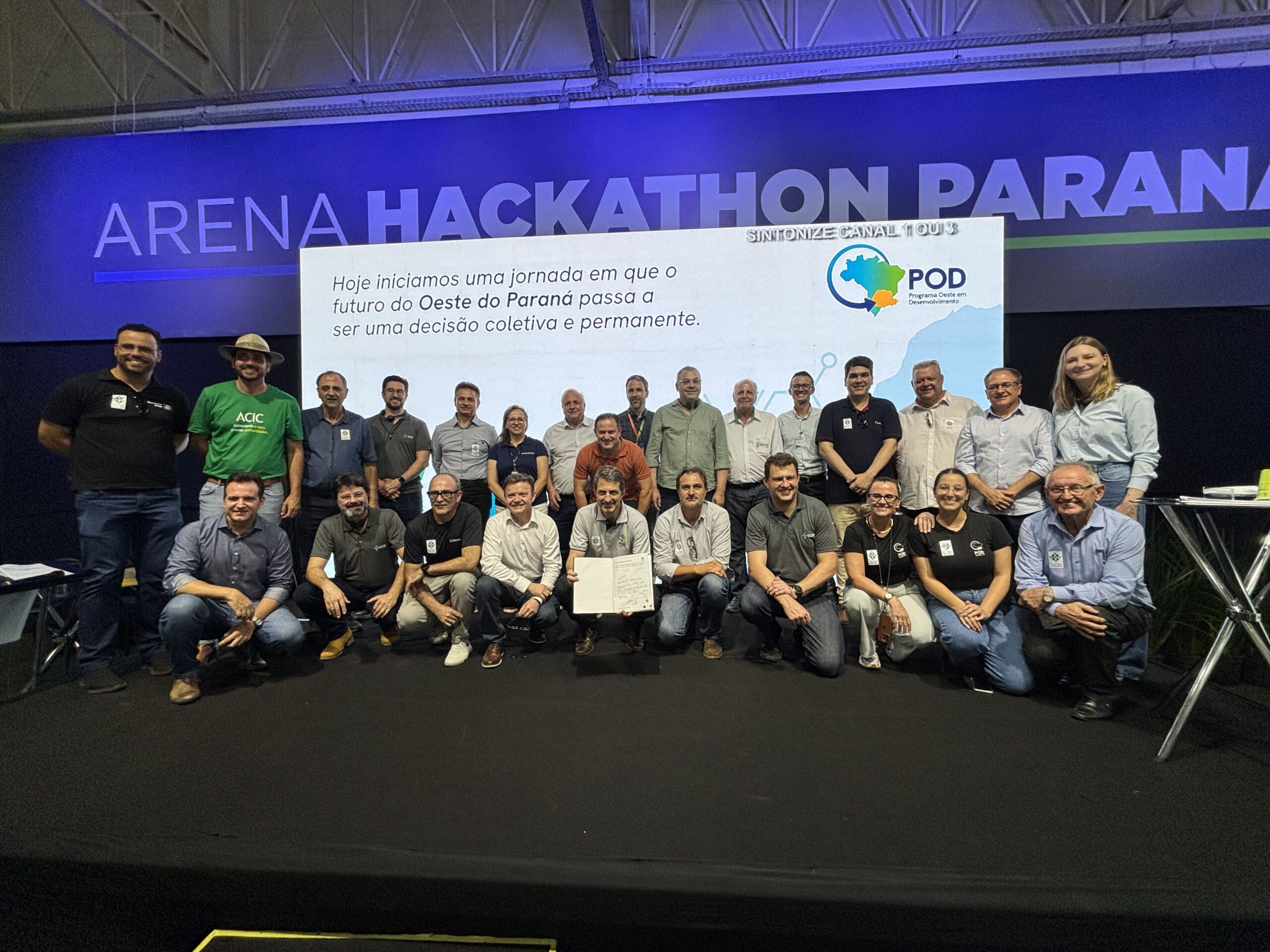 Biopark e Governo do Estado assinam pacto para tornar o Oeste do Paraná líder global em tecnologia de proteínas