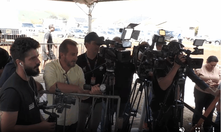 Ratinho Master foge da imprensa em Paiçandu