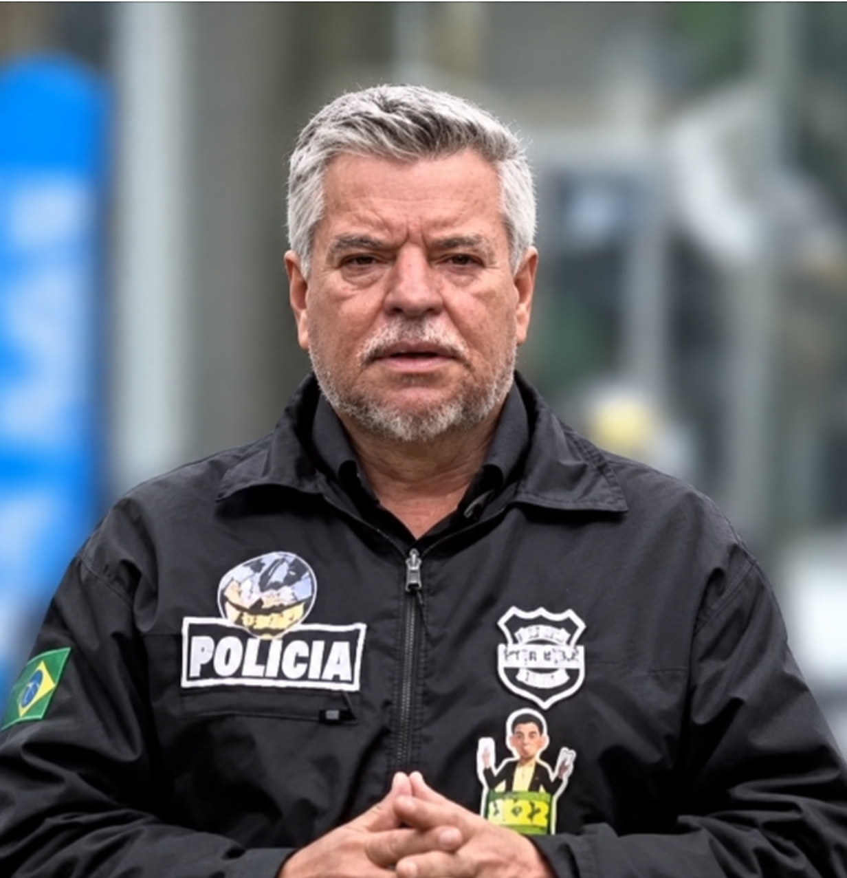 Jacovós elogia Justiça Eleitoral por recolher bandeiras irregulares em Maringá