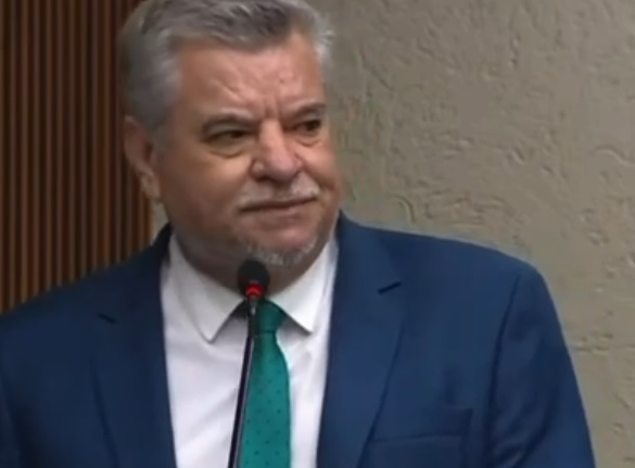 “É uma vergonha”, diz Jacovós sobre postura  da prefeita de Astorga, Suzie Pucillo