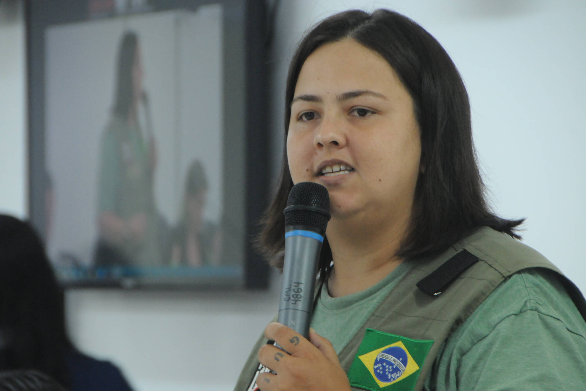 A Dama de Ferro de Londrina: Jessicão pode resolver a crise social dos EUA e salvar a economia brasileira?