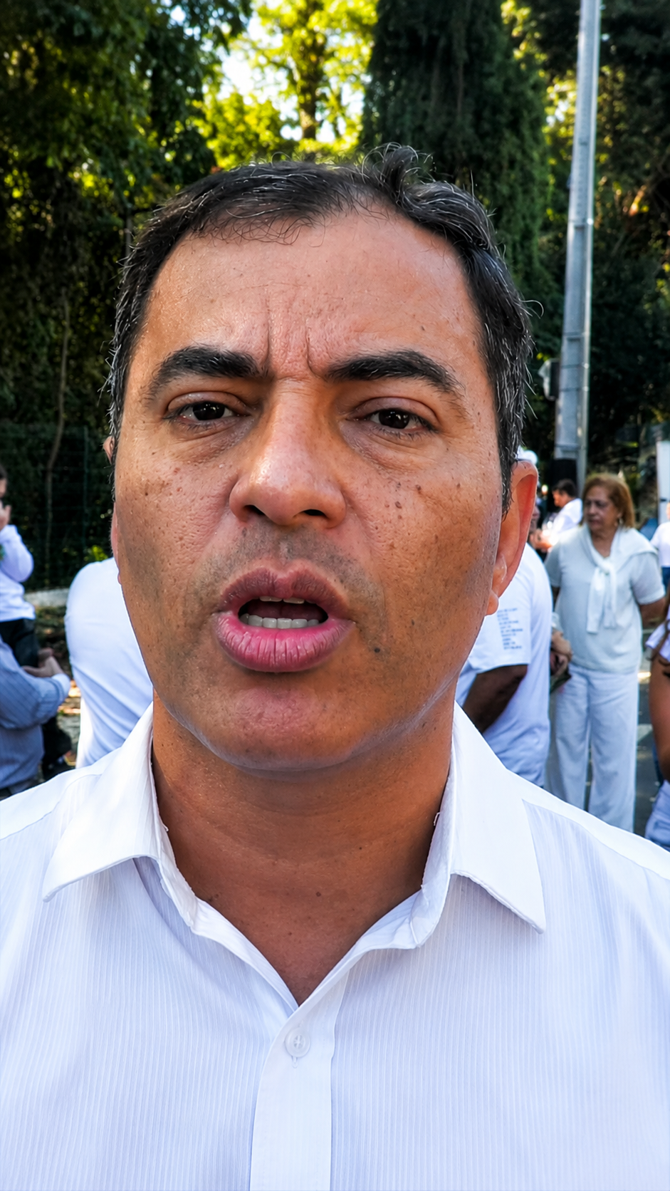 Secretário da Semob dispara: gravar vídeos dirigindo é uma conduta deplorável