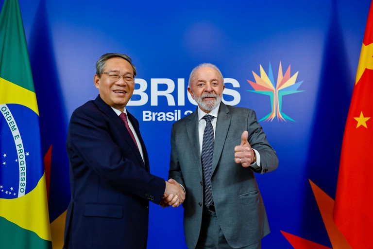 Com primeiro-ministro da China, Lula enfatiza excelente momento da relação bilateral
