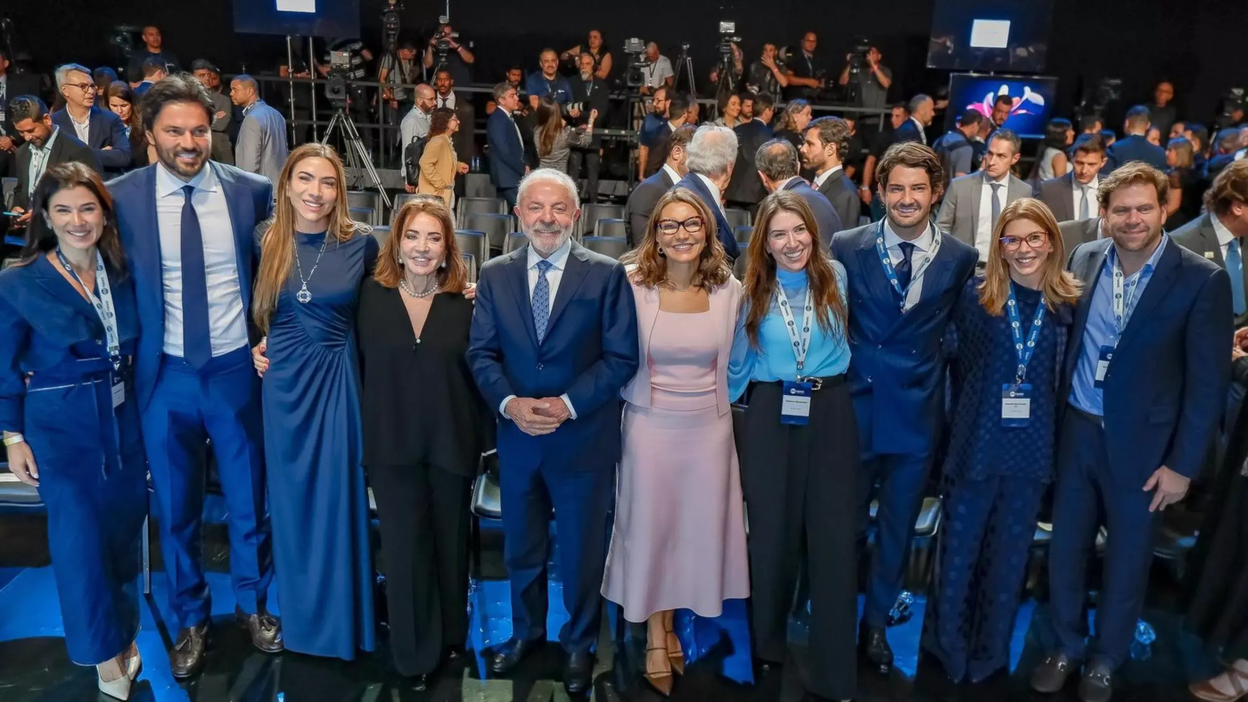 Fake news sobre perda de seguidores de Patrícia Abravanel é desmentida