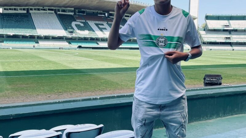 Promessa de Marialva brilha no futebol paranaense: Guilherme Xiru é contratado pelo Coritiba