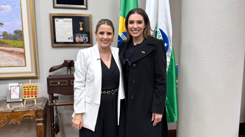 Vereadora Majô, com apoio da deputada Maria Victoria, garante van para levar o Espaço do Empreendedor até os bairros de Maringá
