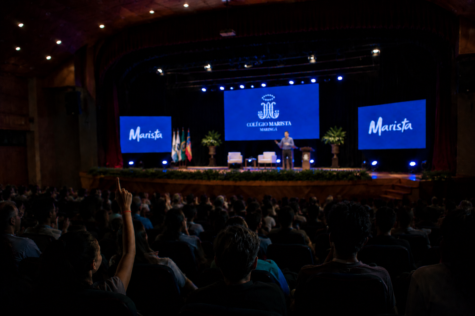 Colégio promove revisão gratuita e aberta para reforçar preparação para a UEM em Maringá