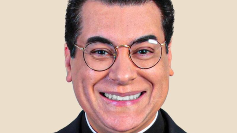 Sidnei Telles propõe homenagem a Padre Chrystian Shankar por contribuição à família e fé em Maringá