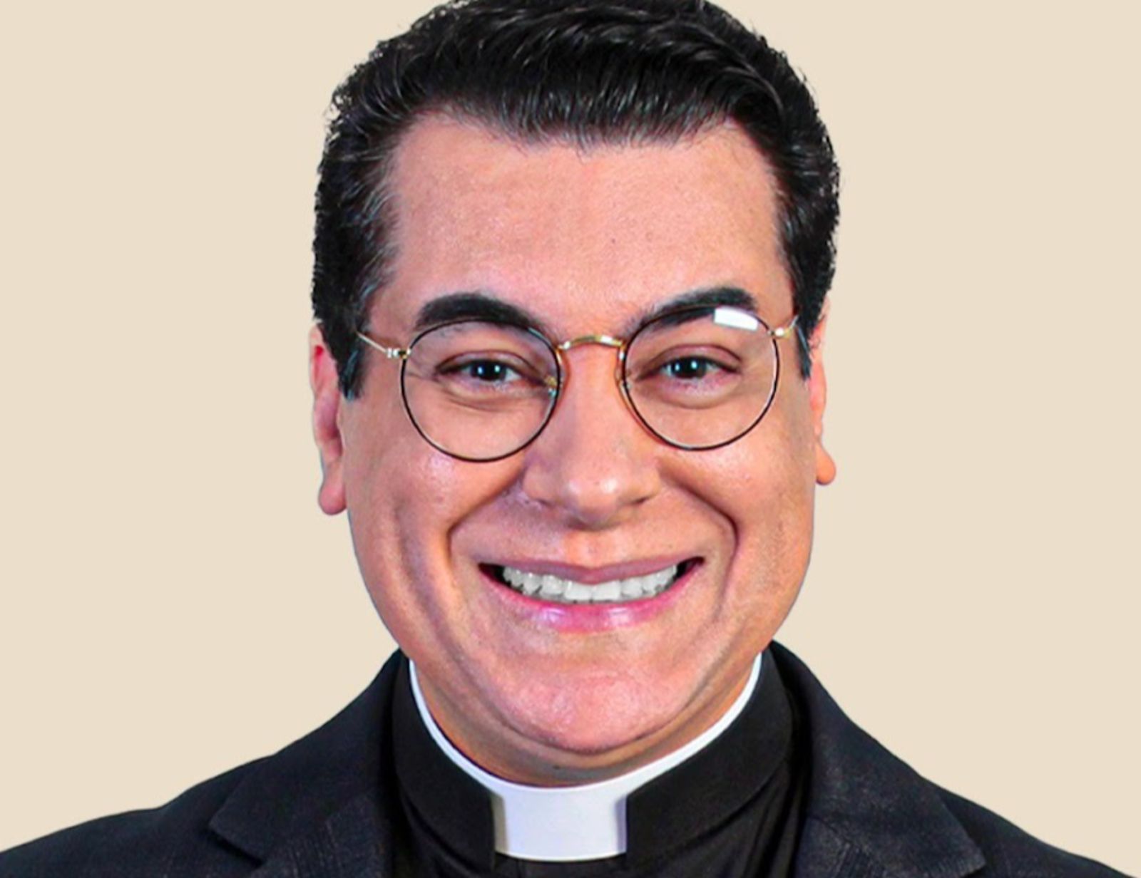 Sidnei Telles propõe homenagem a Padre Chrystian Shankar por contribuição à família e fé em Maringá