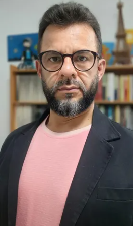 “Brasil é de Jesus”: padre alerta sobre políticos que usam o nome de Deus para chegar ao poder