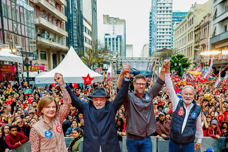 No Paraná, Lula ganhou 511 mil votos a mais  e estado ajudou na virada nacional