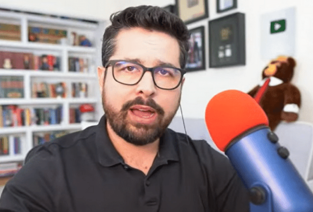 Estados Unidos Acima de Tudo: A estranha bandeira de Paulo Figueiredo e Eduardo Bolsonaro
