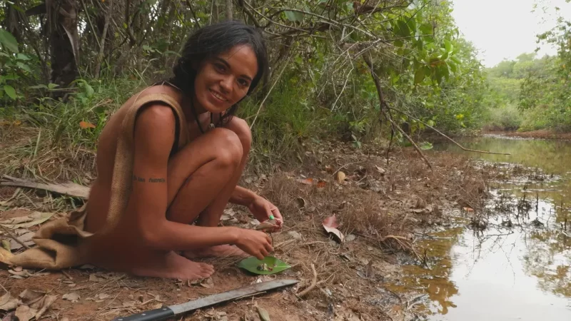 “Dói Mais Ficar com Fome”: diz  brasileira que pesca com a PPK em “Largados e Pelados”