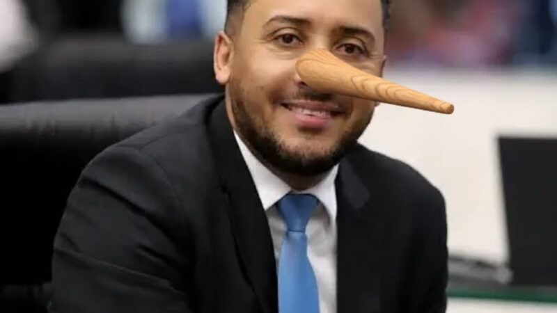 Deputado Adriano José mente na internet?