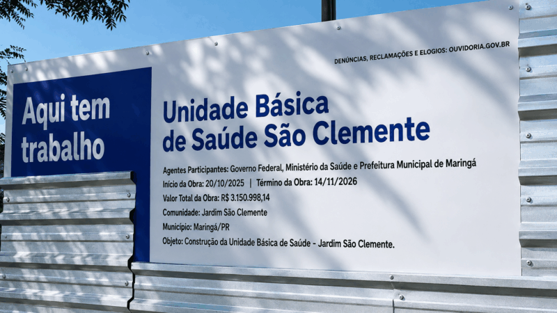 Quem fala a verdade: a placa ou o discurso da cerimônia?