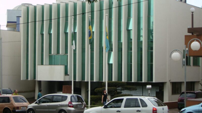 Prefeitura de Astorga quer gastar o que não tem?