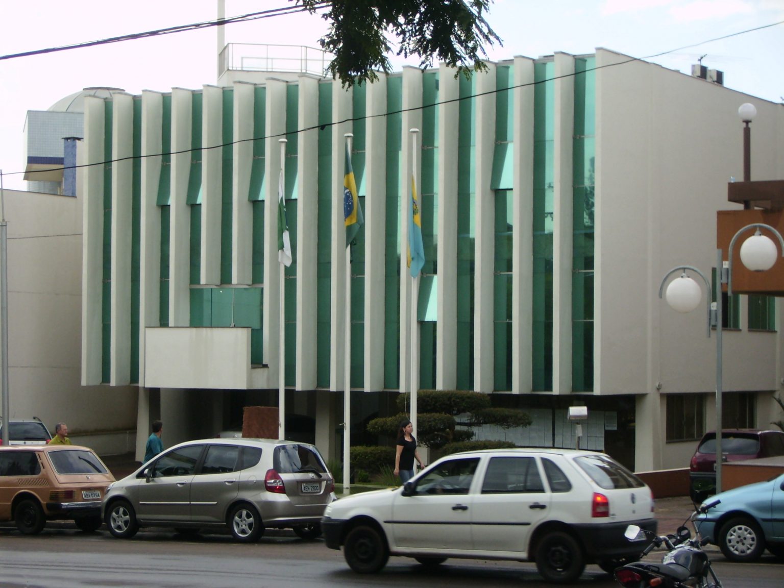 Prefeitura de Astorga quer gastar o que não tem?