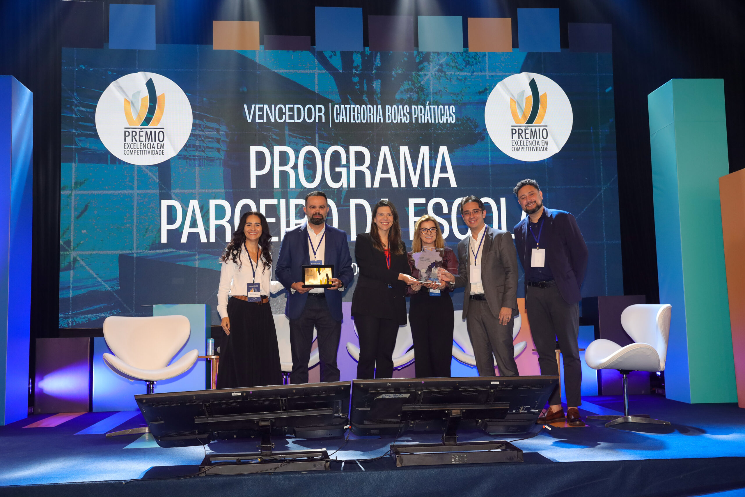CLP anuncia vencedores do Prêmio Excelência em Competitividade 2026; Paraná se destaca na área da educação
