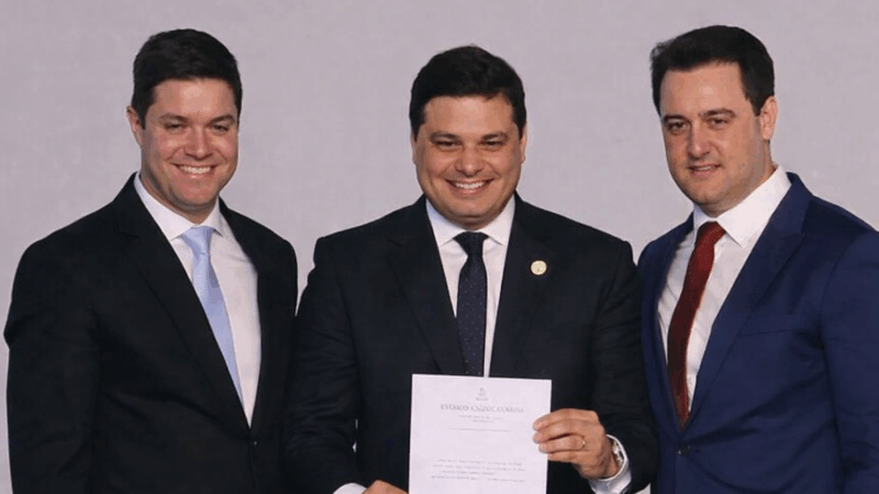 Coincidência ou método? Práticas atribuídas a Sandro Alex lembram roteiro já visto com Guto Silva