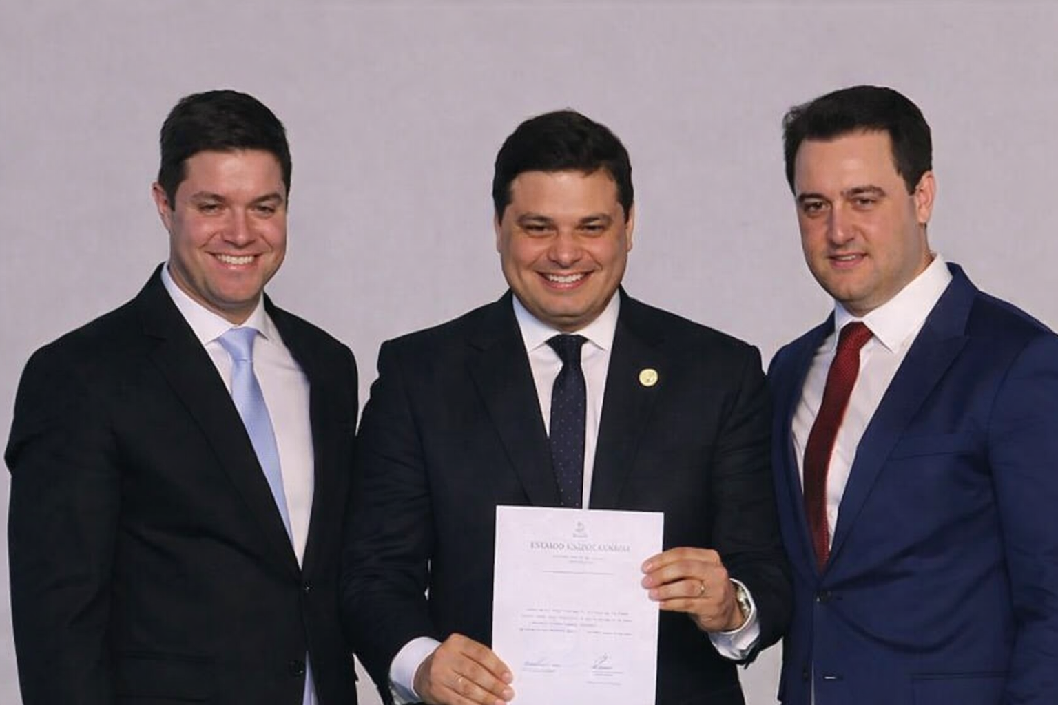 Coincidência ou método? Práticas atribuídas a Sandro Alex lembram roteiro já visto com Guto Silva