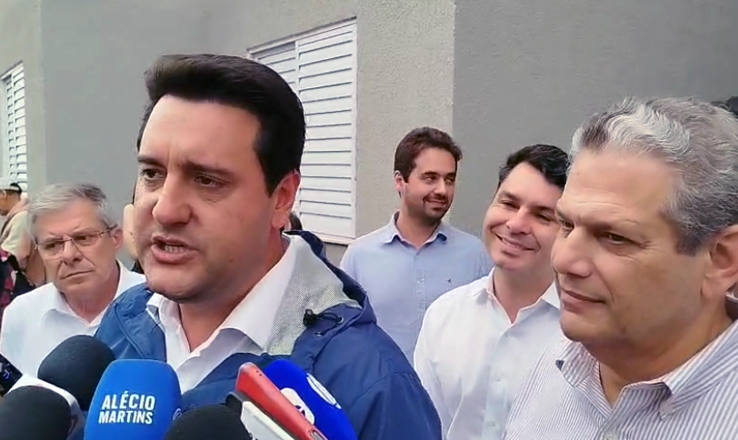 Veja : Governador Ratinho Junior dá piti e encerra coletiva em Maringá