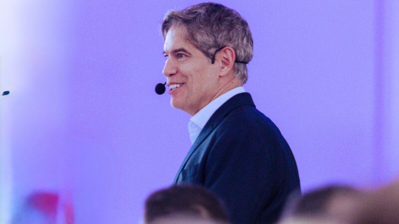 Tarifaço de Trump não vai impedir o Brasil de crescer, afirma Ricardo Amorim