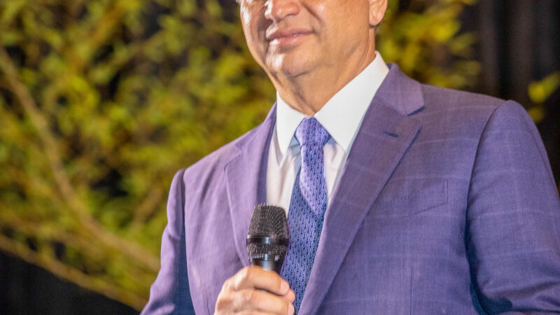 Ricardo Barros comemora aniversário neste sábado (15), em Maringá