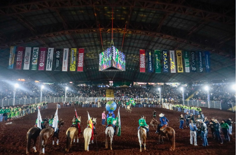 Com mais de R$ 100 mil em prêmios, rodeio encerrou Expoingá 2026