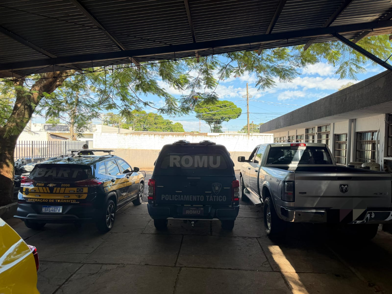 GCM de Maringá apreende caminhonete adulterada e identifica proprietário com mandado por estelionatoROMU