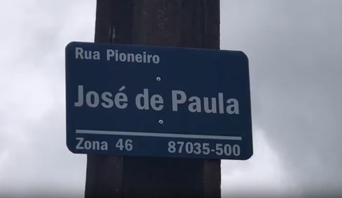 Flagrante de suposto crime ambiental em área de fundo de vale no Jardim Novo Alvorada, em Maringá