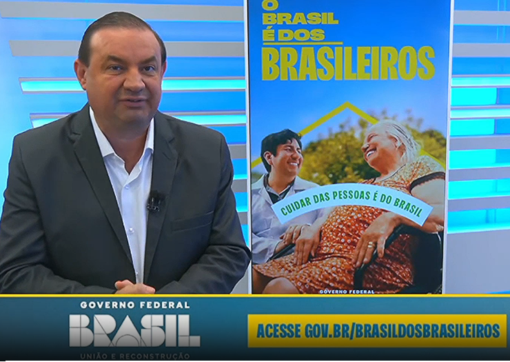 Apresentador Salsicha destaca ações do governo Lula em seu programa na RIC TV