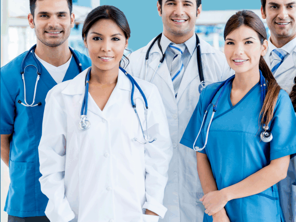 Telemedicina avança e se torna solução para reduzir filas e ampliar atendimento em municípios de todos os portes