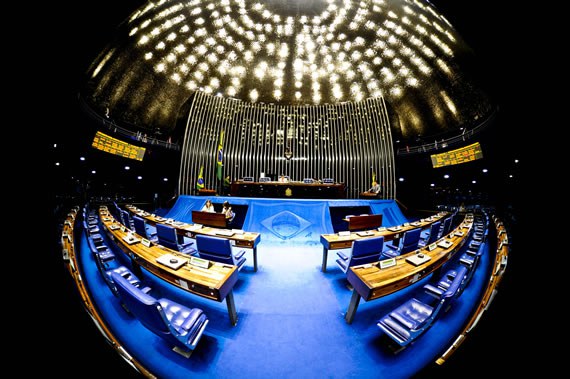PEC da blindagem é rejeitada por unanimidade na CCJ do Senado