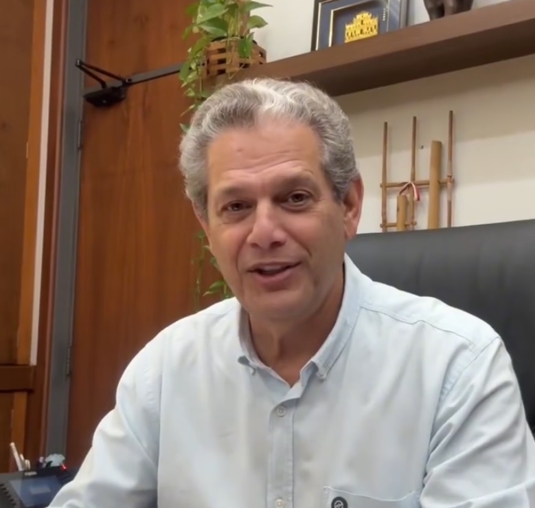 O que Silvio Barros foi fazer na Colômbia?