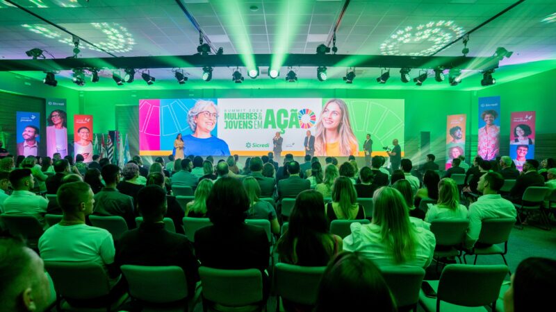 Sicredi realiza Summit “Mulheres & Jovens em Ação”