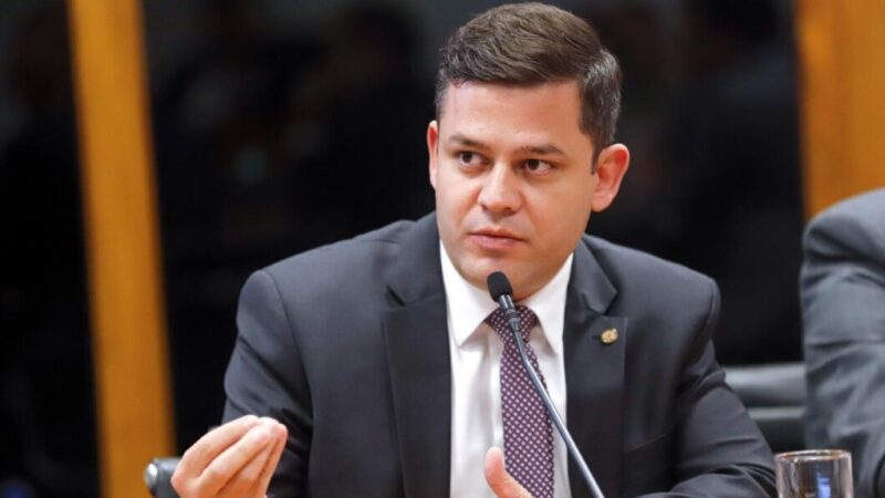 Depois de votar contra os mais pobres, Tião Medeiros terá gás para pedir voto?