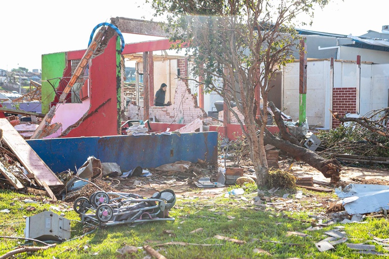 TORNADO NO PARANÁ: Sobe para 68 mil número de pessoas afetadas