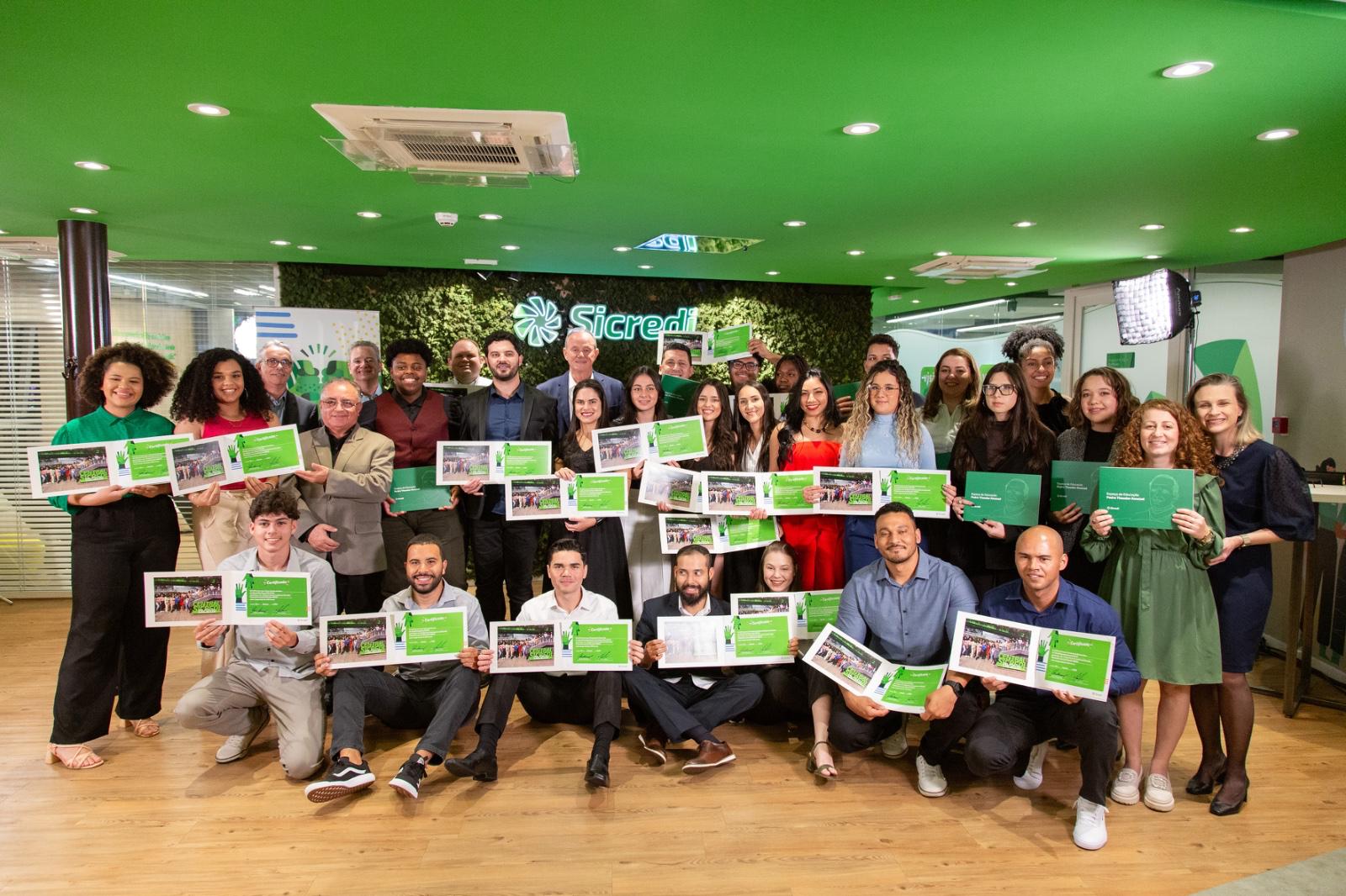 Histórias que inspiram: Educação e inclusão transformam trajetórias no mundo corporativo