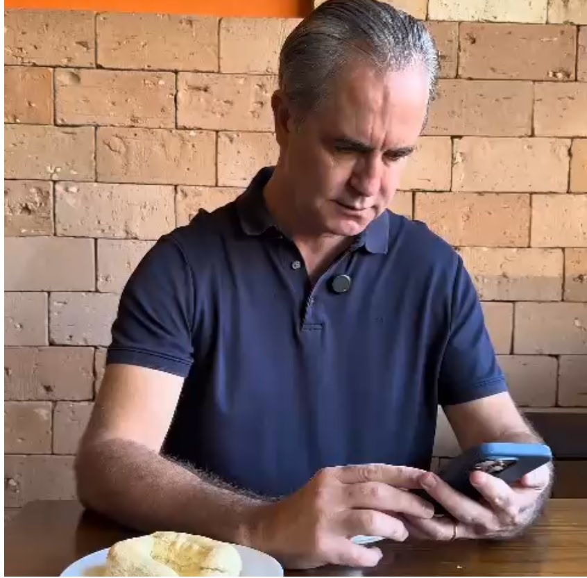 Veja: Ulisses Maia é surpreendido com mensagem comovente de aluna da rede municipal de ensino