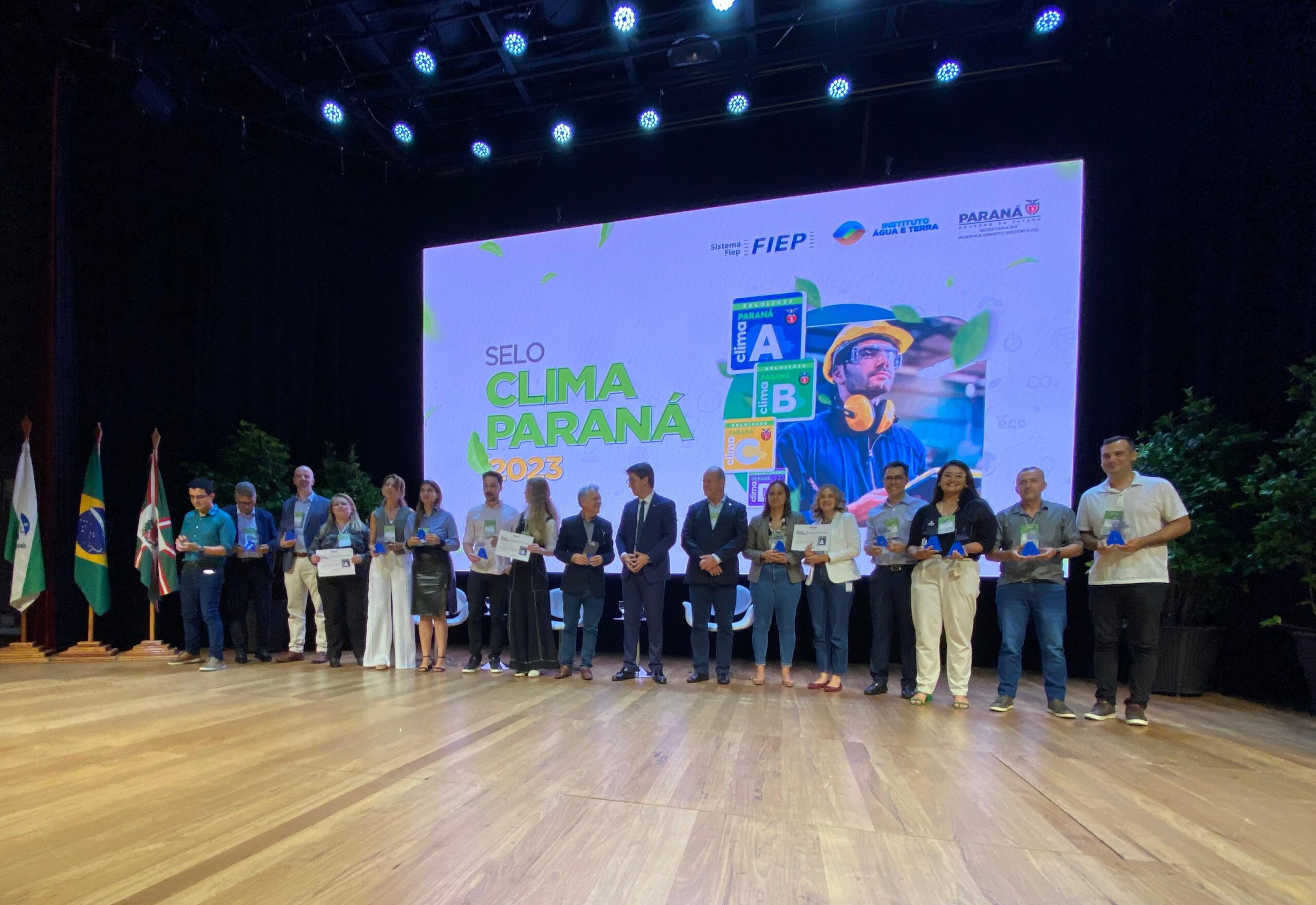 Sicredi recebe pelo terceiro ano consecutivo o Selo Clima Paraná