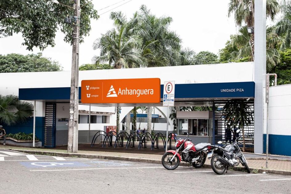 Faculdades Anhanguera de Londrina estão recebendo donativos para as famílias atingidas pelas enchentes no RS