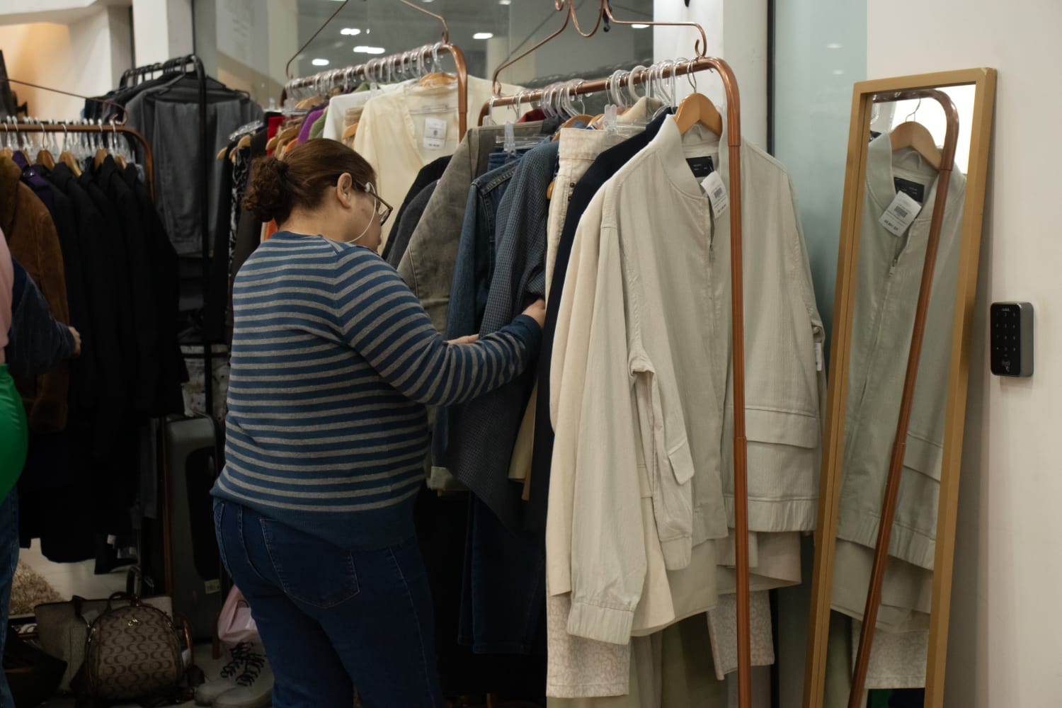 Para Esquentar o Fim de Semana: Muitas Blusas e Cachaça Artesanal no Encontro de Brechós Saí do Armário