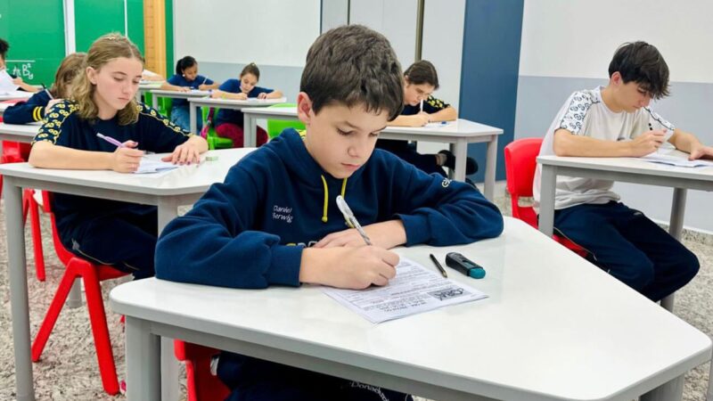 Ensino prático leva alunos do interior do PR ao pódio em olimpíadas escolares