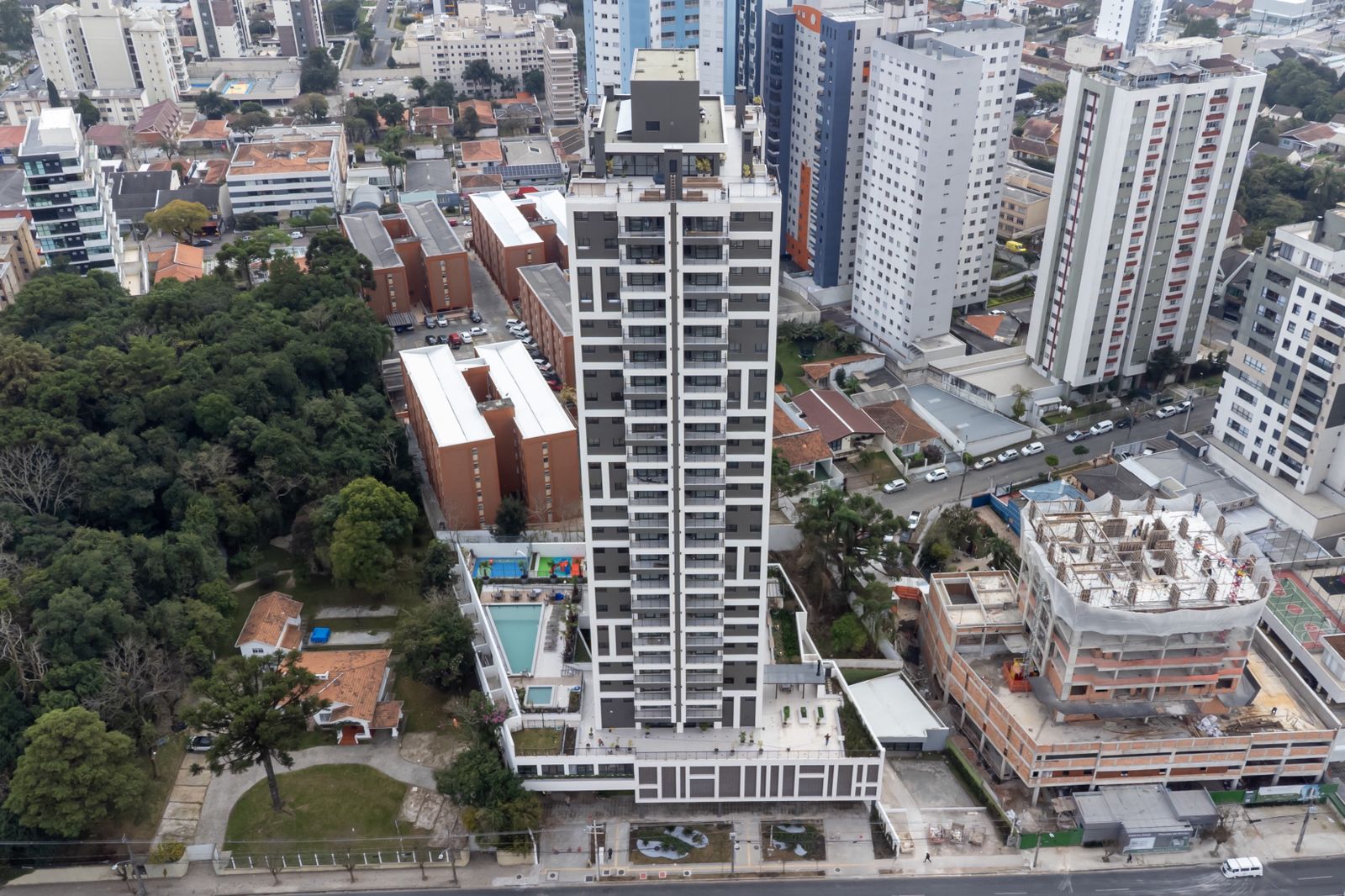 Cristo Rei se consolida como polo de valorização imobiliária em Curitiba