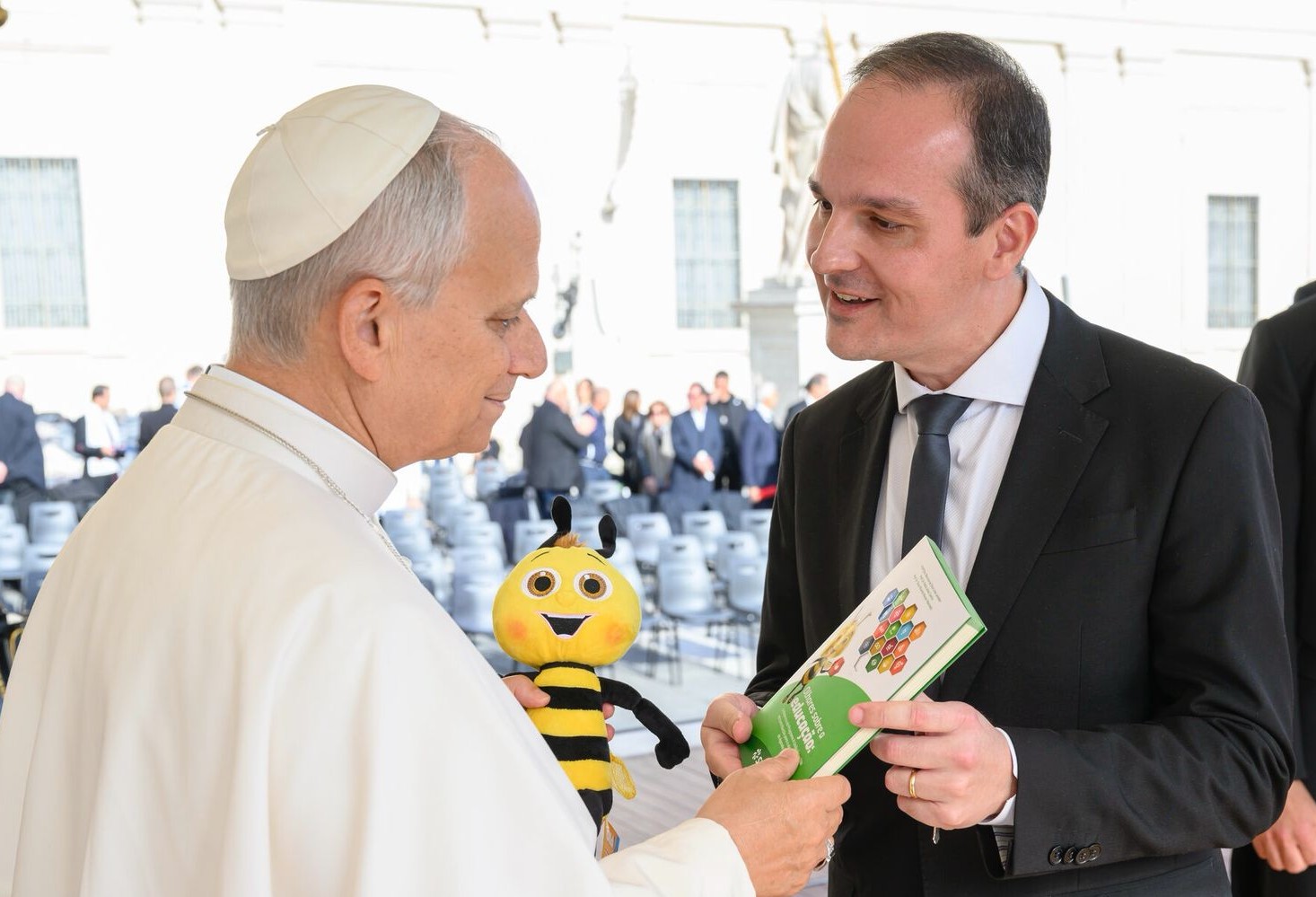 Sicredi apresenta ao Papa resultados do Programa A União Faz a Vida