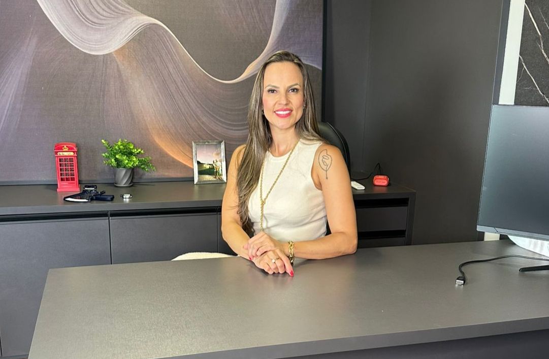 Procura por estética odontológica cresce no mês das noivas